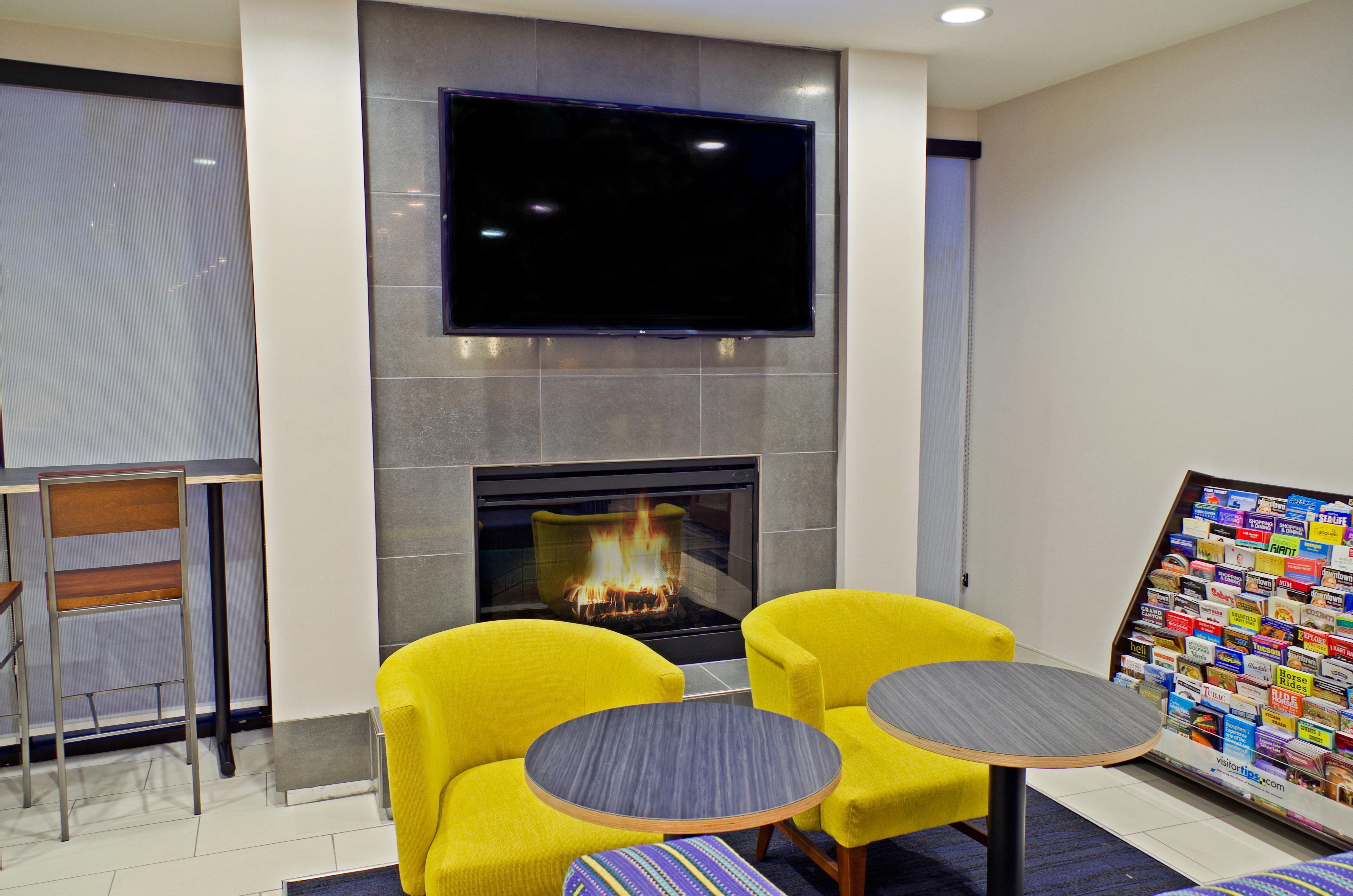 Holiday Inn Express & Suites - Phoenix North - Scottsdale By Ihg Екстериор снимка