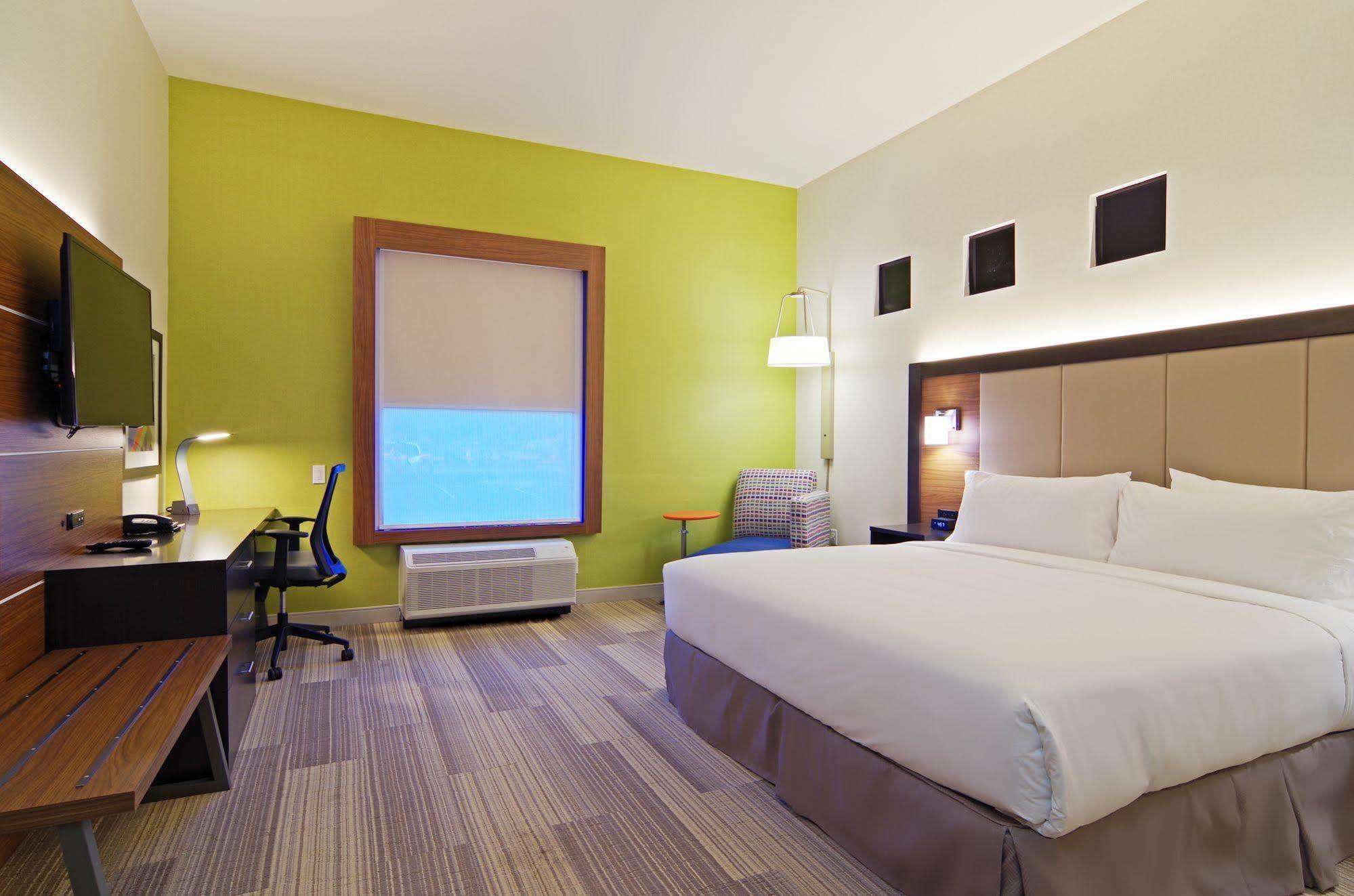 Holiday Inn Express & Suites - Phoenix North - Scottsdale By Ihg Екстериор снимка
