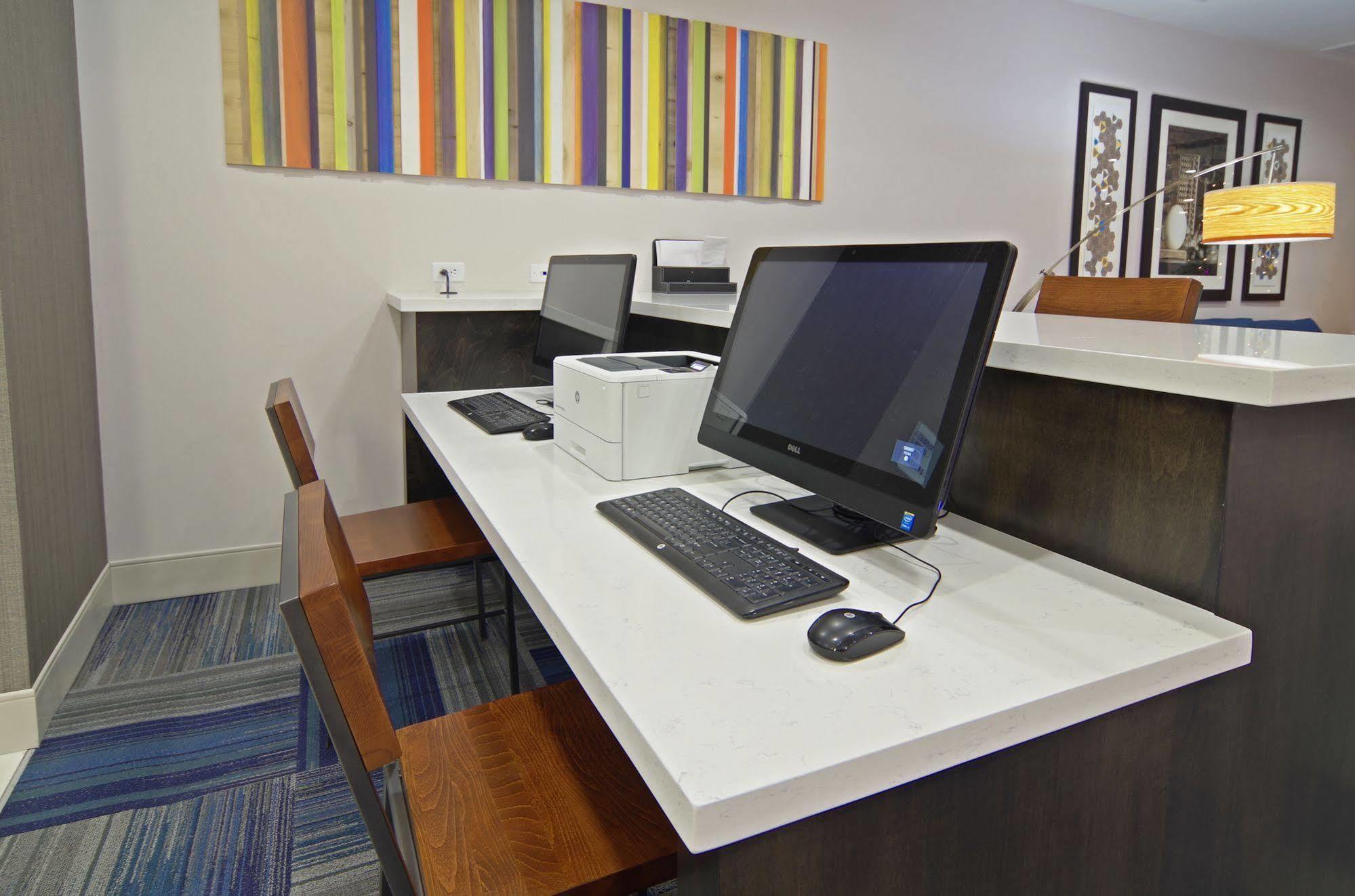 Holiday Inn Express & Suites - Phoenix North - Scottsdale By Ihg Екстериор снимка